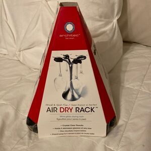 Wine glass drying rack